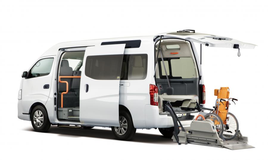 Багажник Nissan NV350 Caravan LWB High Roof 2017 года  (фото 2 из 3)